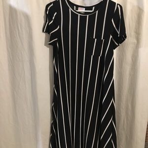 Black and white Lularoe Carly dress size xxs